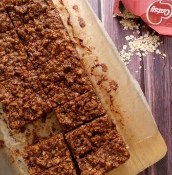 Deep Dish Fudgy Oatmeal Bars